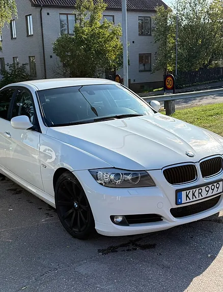 BMW 320D 2011 photo 5