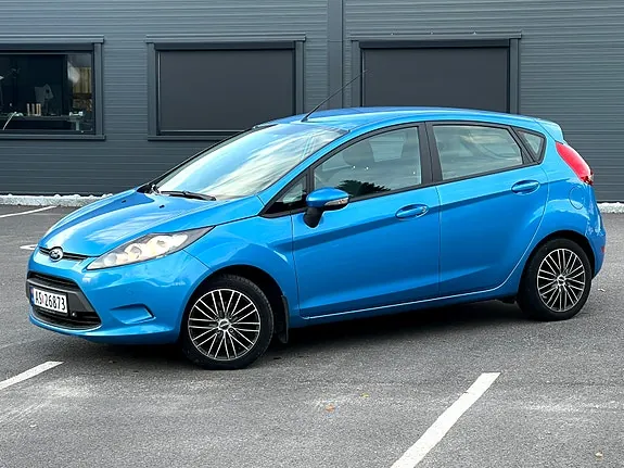 Ford Fiesta 2010 photo 4