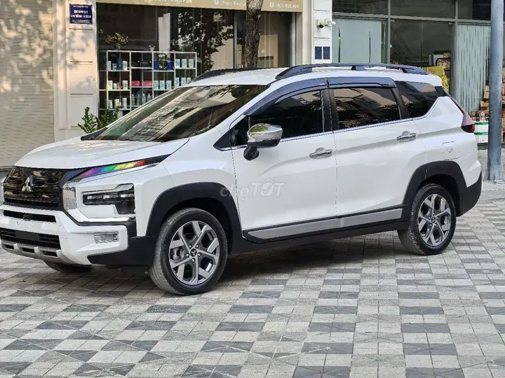 Mitsubishi Xpander Cross 2023 photo 3