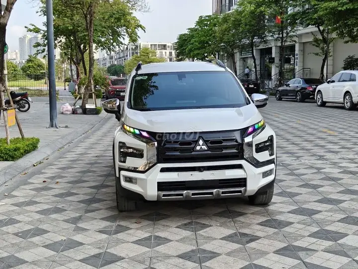 Mitsubishi Xpander Cross 2023 photo 2