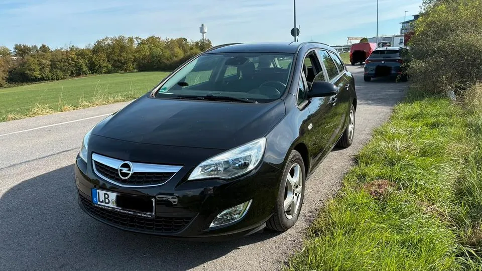 Opel Astra J Sports Tourer
