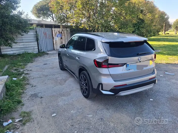 BMW Ix1 2024 photo 5
