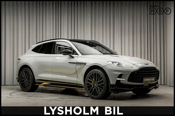 Aston Martin Dbx707