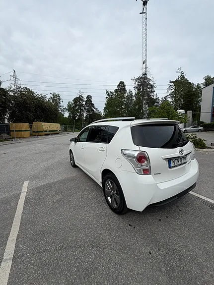 Toyota Verso 2015 photo 4