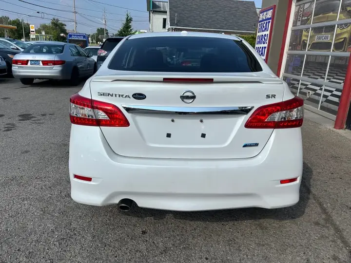 Nissan Sentra 2014 photo 4