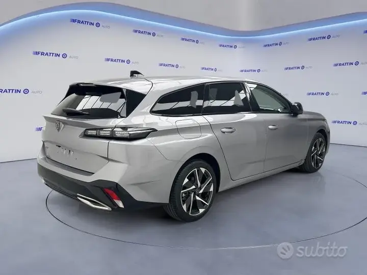 Peugeot 308 2025 photo 3