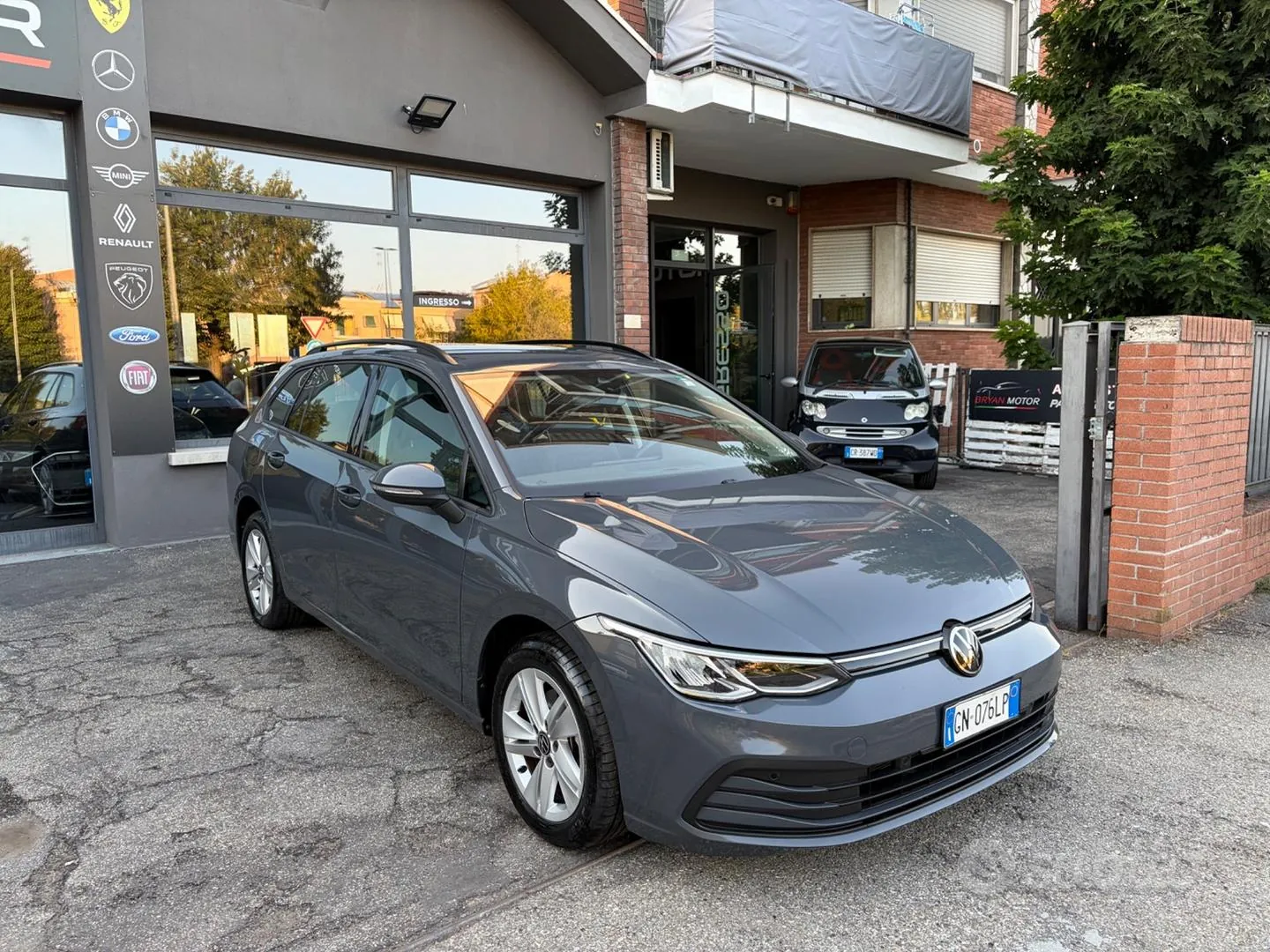 Volkswagen Golf 2023 photo 3
