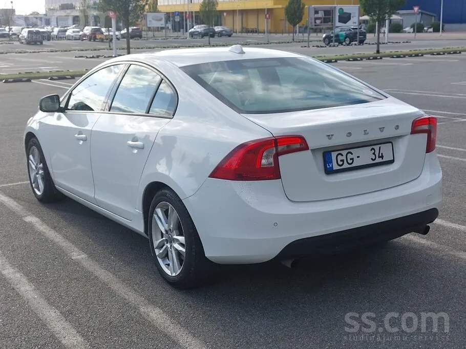 Volvo S60 2012 photo 3