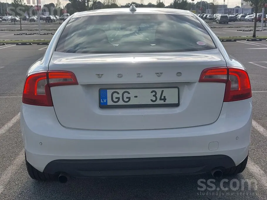 Volvo S60 2012 photo 4