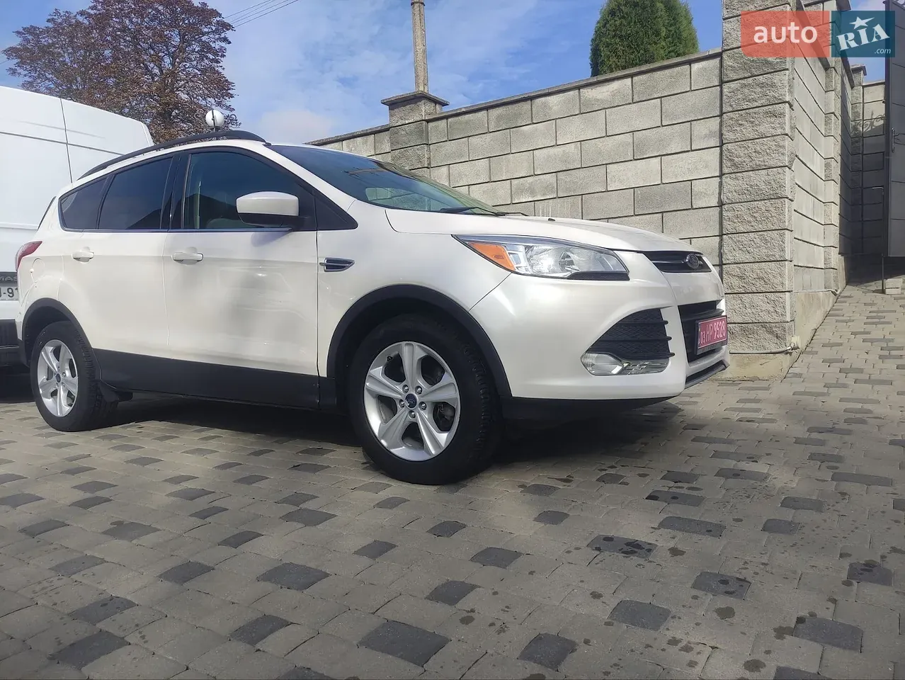 Ford Escape 2014 photo 2