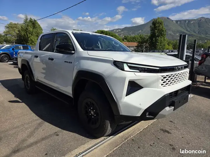 Toyota Hilux 2026 photo 3