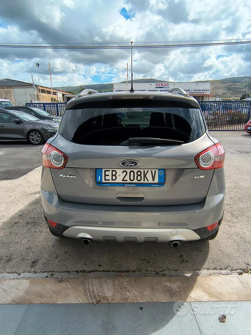 Ford Kuga 2011 photo 4
