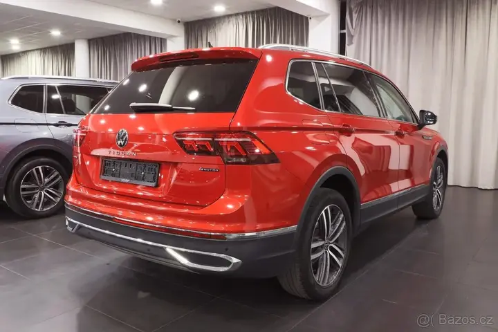 Volkswagen Tiguan Allspace 2023 photo 2