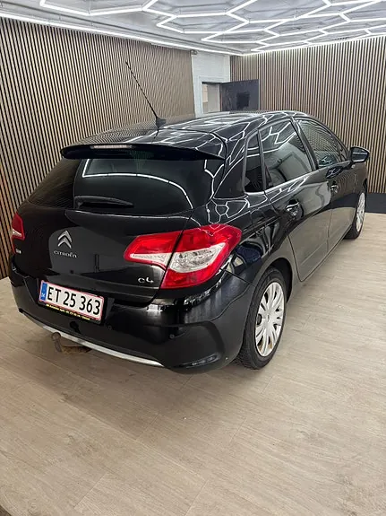 Citroen C4 2012 photo 3