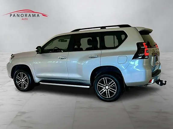 Toyota Land Cruiser 2021 photo 3