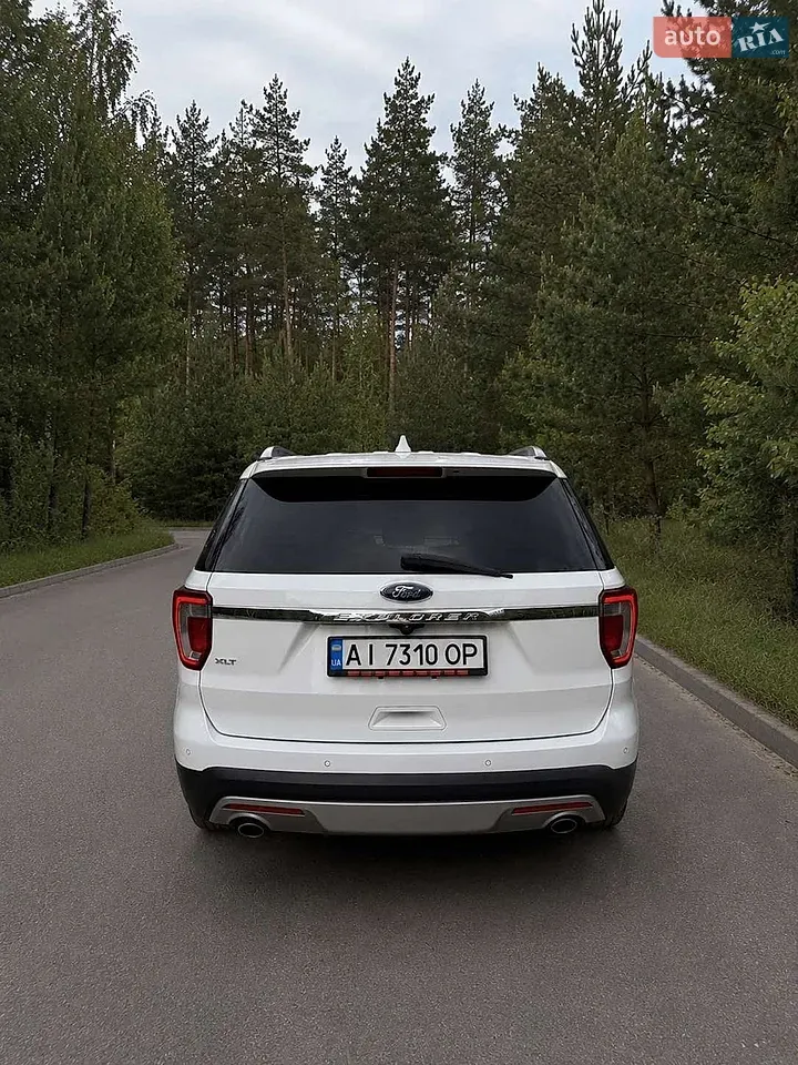 Ford Explorer 2017 photo 2