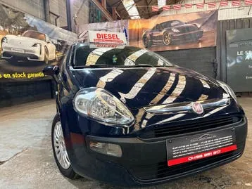 Fiat Punto 2010 photo 2
