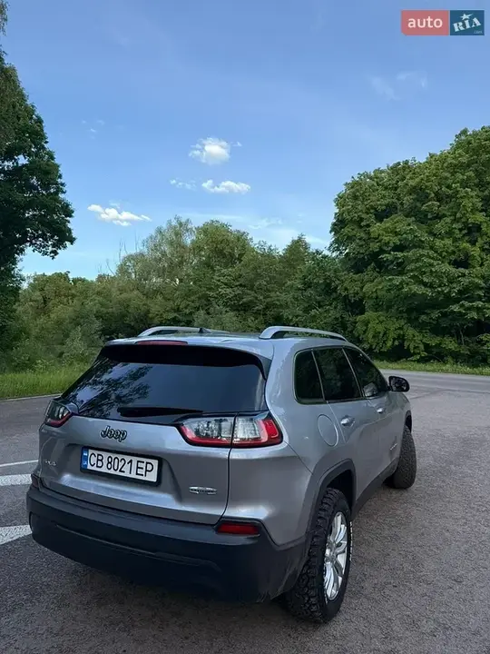 Jeep Cherokee 2018 photo 3
