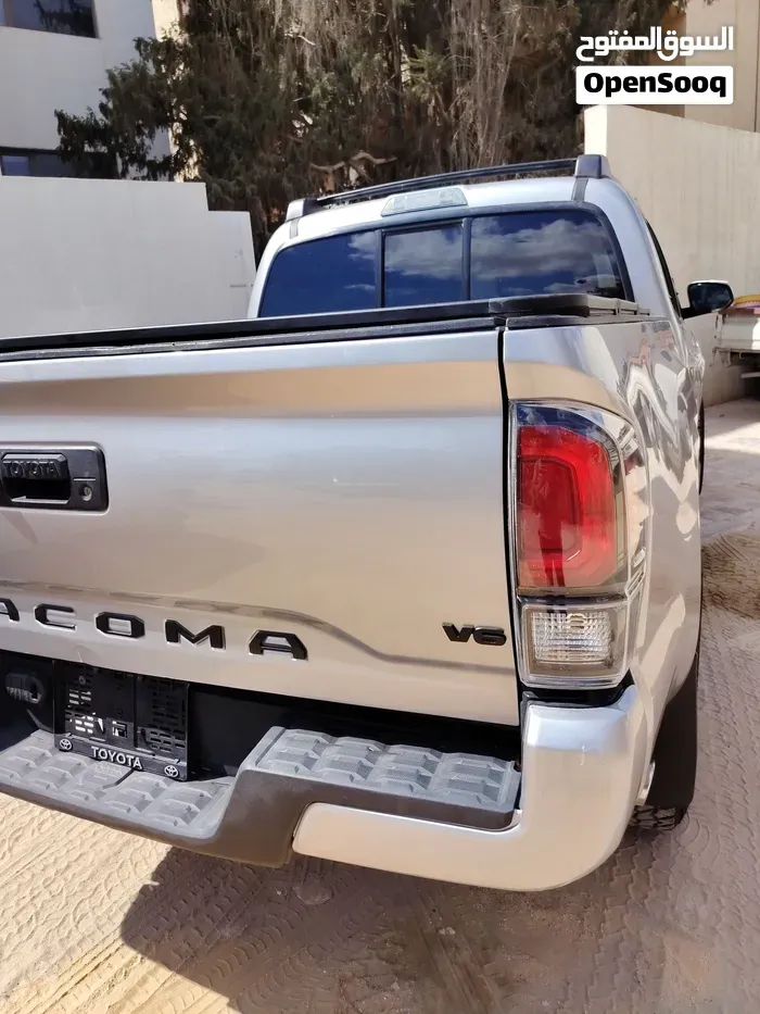 Toyota Tacoma 2021 photo 2