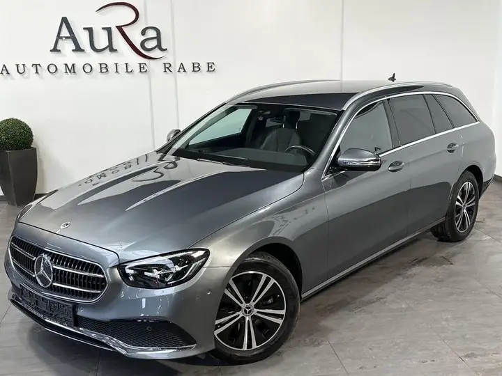 Mercedes-Benz E 220 D