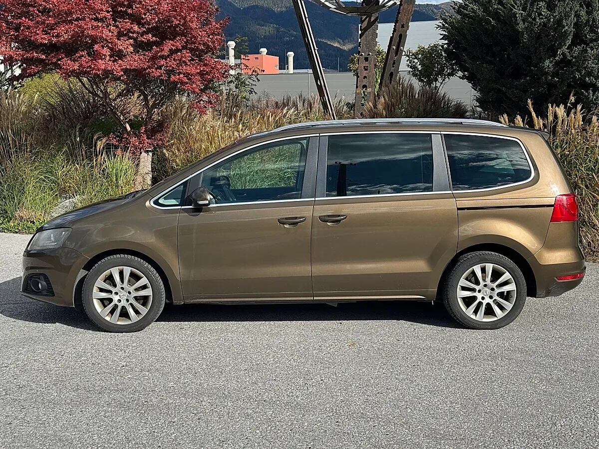 Seat Alhambra 2011 photo 3