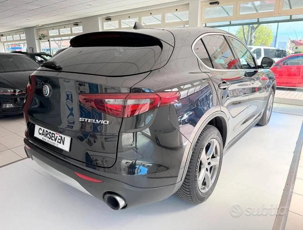 Alfa Romeo Stelvio 2018 photo 5