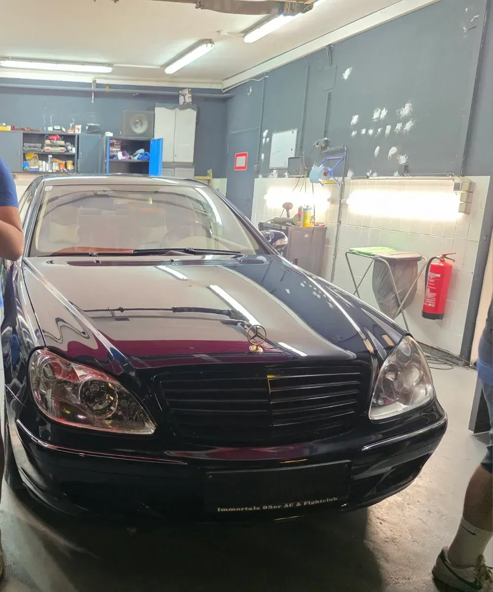 Mercedes-Benz S-Class