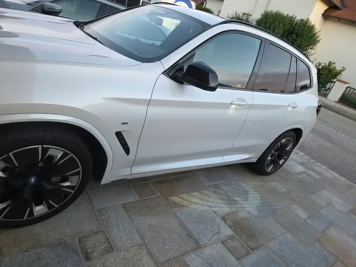 BMW Ix3 2022 photo 2