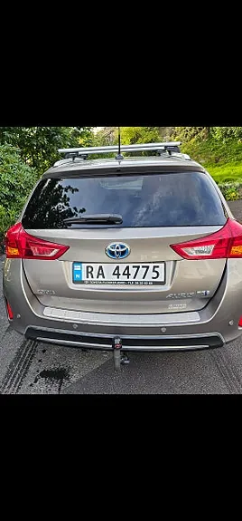 Toyota Auris 2013 photo 2