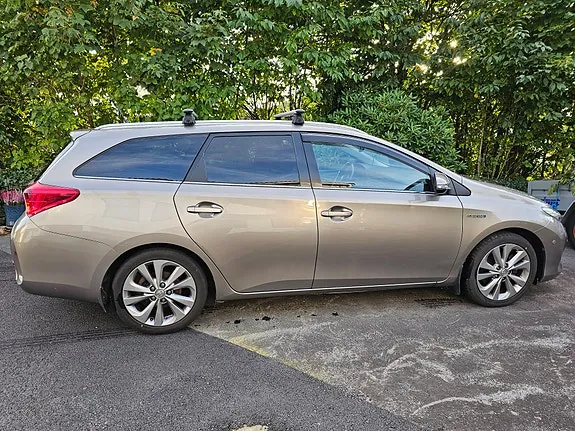 Toyota Auris 2013 photo 4