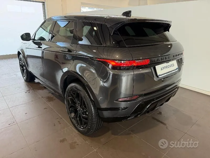 Land Rover Evoque 2023 photo 3