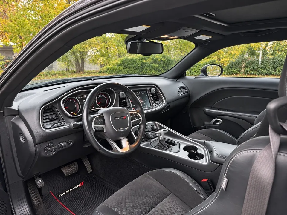 Dodge Challenger 2016 photo 3