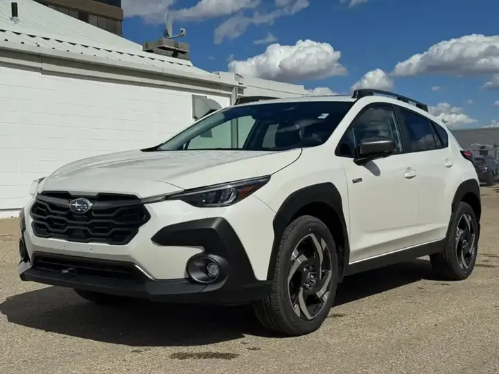 Subaru Crosstrek 2026 photo 2