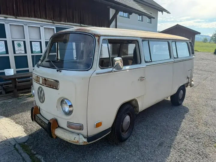 Volkswagen T2