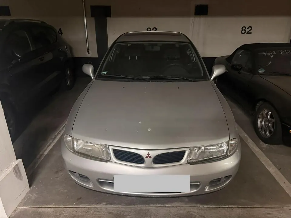 Mitsubishi Carisma