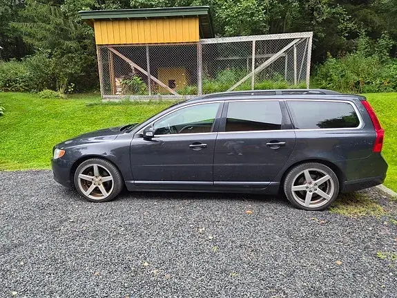 Volvo V70 2011 photo 5
