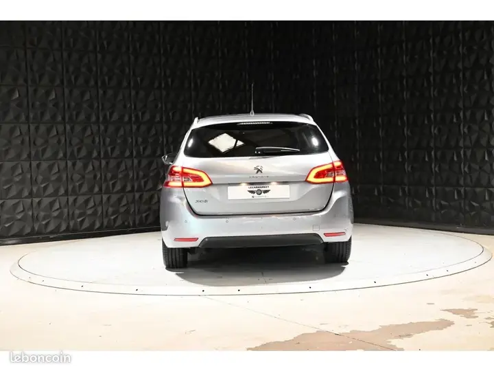 Peugeot 308 2019 photo 5