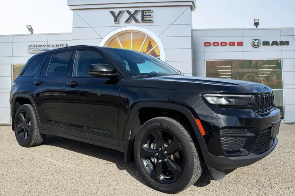 Jeep Grand Cherokee 2023 photo 3