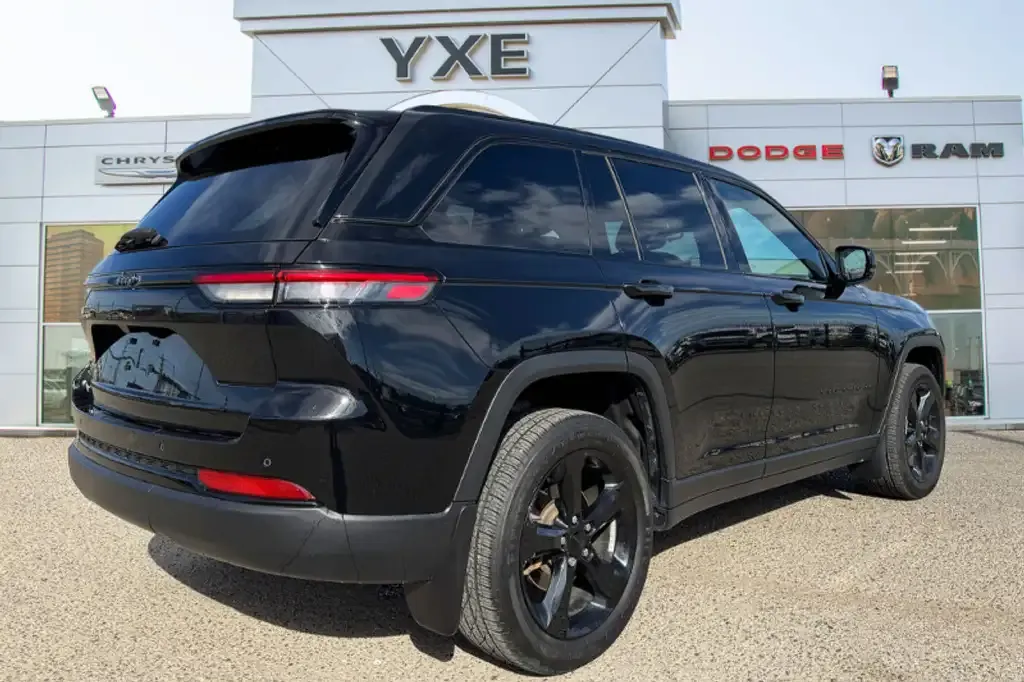 Jeep Grand Cherokee 2023 photo 5