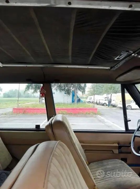 Land Rover Range Rover 1975 photo 4