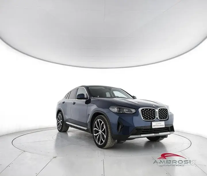 BMW X4 2022 photo 2