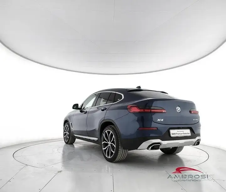 BMW X4 2022 photo 4