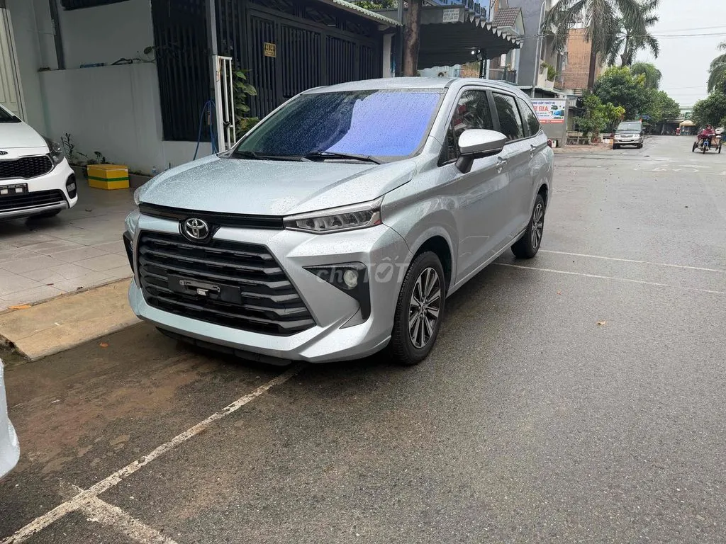 Toyota Avanza Premio