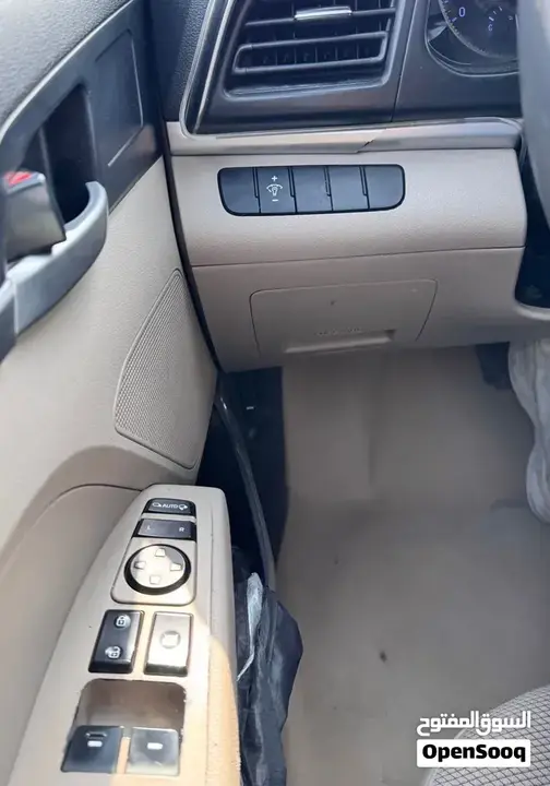 Hyundai Elantra 2020 photo 4