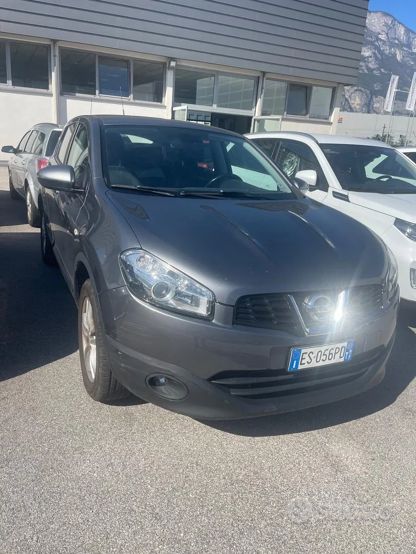 Nissan Qashqai 2013 photo 2