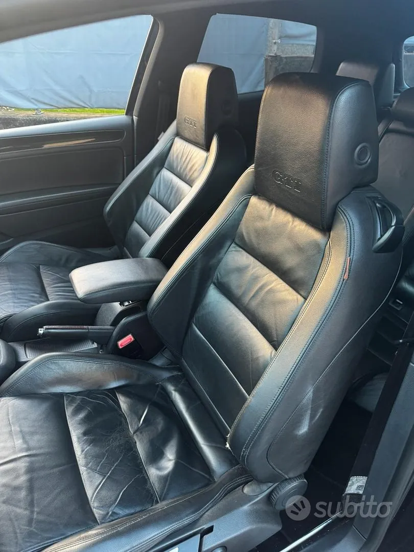 Volkswagen Golf Gti 2010 photo 5