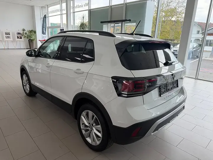 Volkswagen T-Cross 2026 photo 2