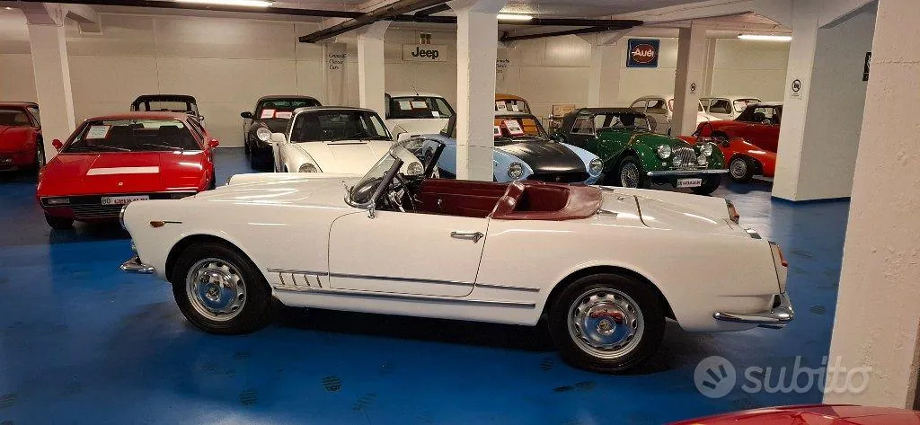 Alfa Romeo 2000 Spider 1960 photo 3