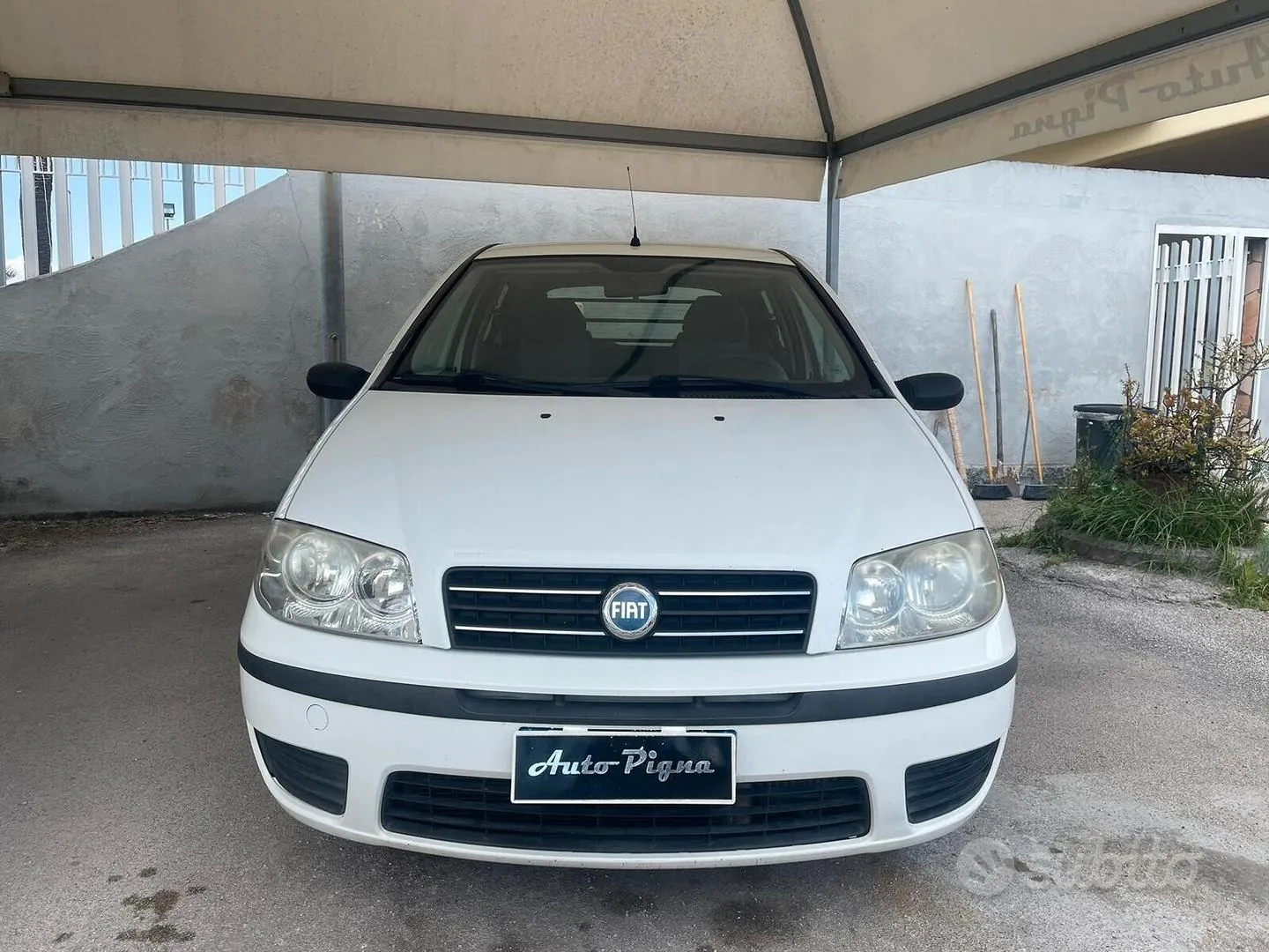 Fiat Punto Van 2005 photo 2