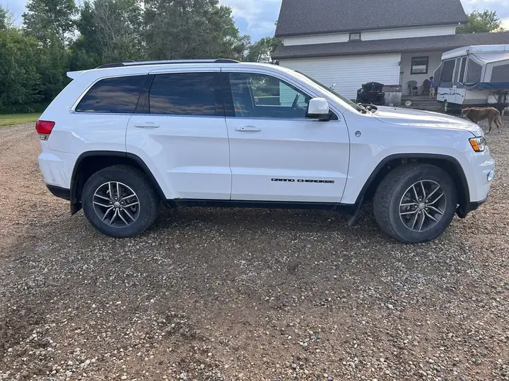 Jeep Grand Cherokee 2018 photo 2